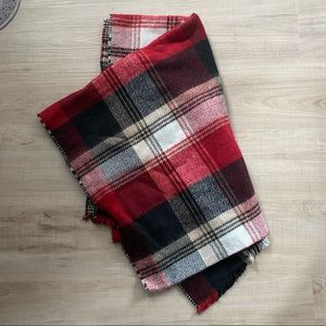 4/$30🦋 Bizou plaid scarf